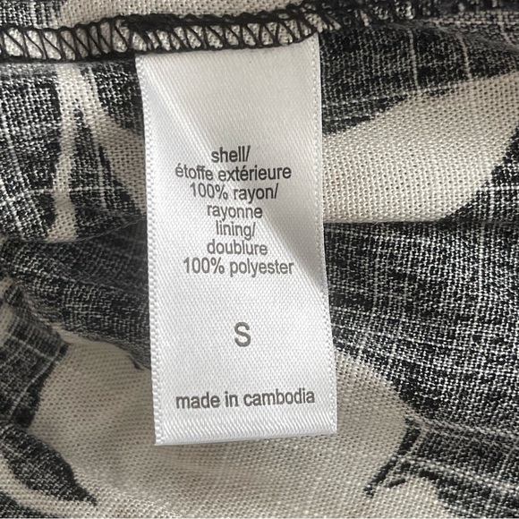 Maurices Floral Sweetheart Bubble Short Sleeves Dress Women’s Size S Smocked - Picture 9 of 9